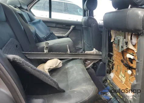 1989 BMW 535 I z USA, uszkodzony, nr VIN WBAHD1311KBF08020